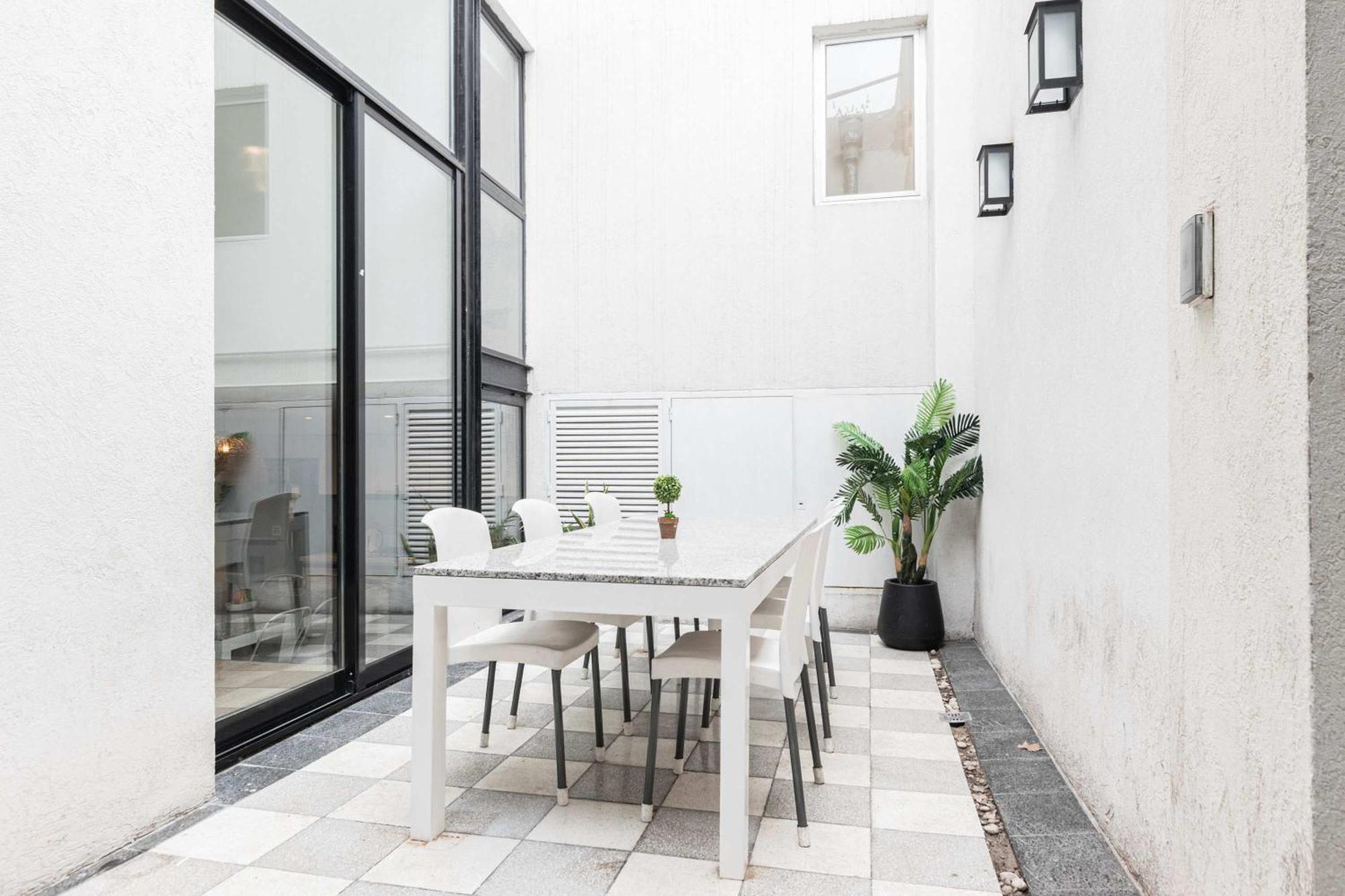 Fliphaus Salvador 5879 'a' 4 Bd Bbq & Pool Palermo *